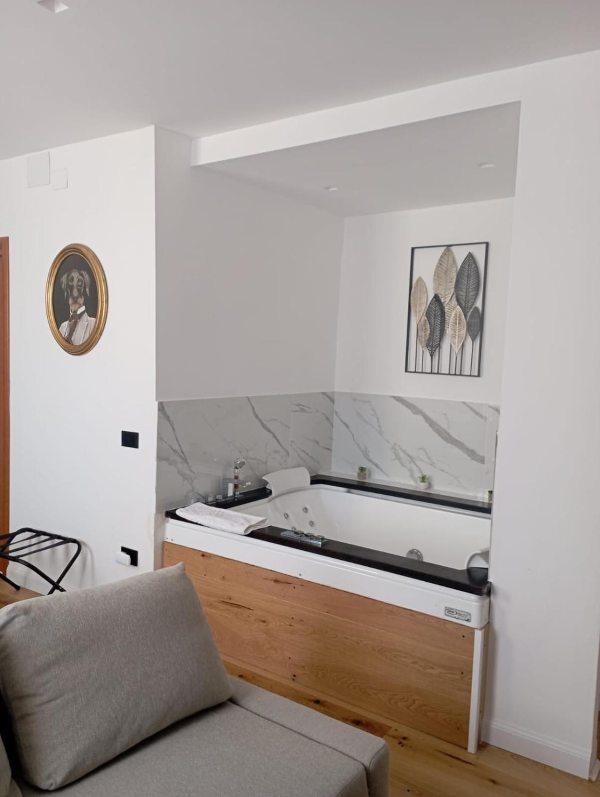 President Plaza Vip Suite Spa By Babylon Stay Νάπολη Εξωτερικό φωτογραφία