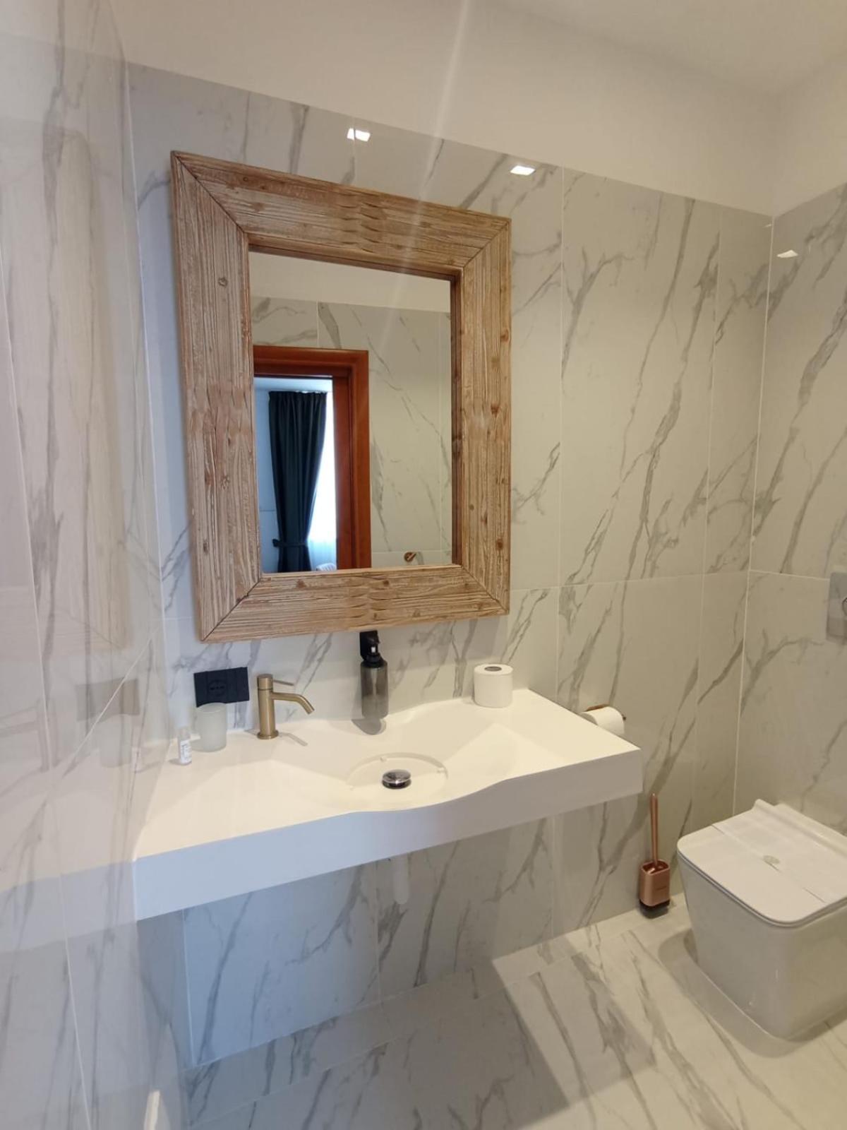President Plaza Vip Suite Spa By Babylon Stay Νάπολη Εξωτερικό φωτογραφία