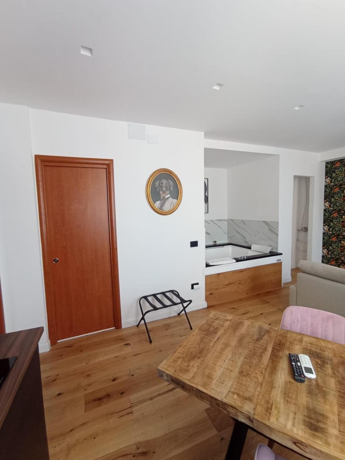 President Plaza Vip Suite Spa By Babylon Stay Νάπολη Εξωτερικό φωτογραφία