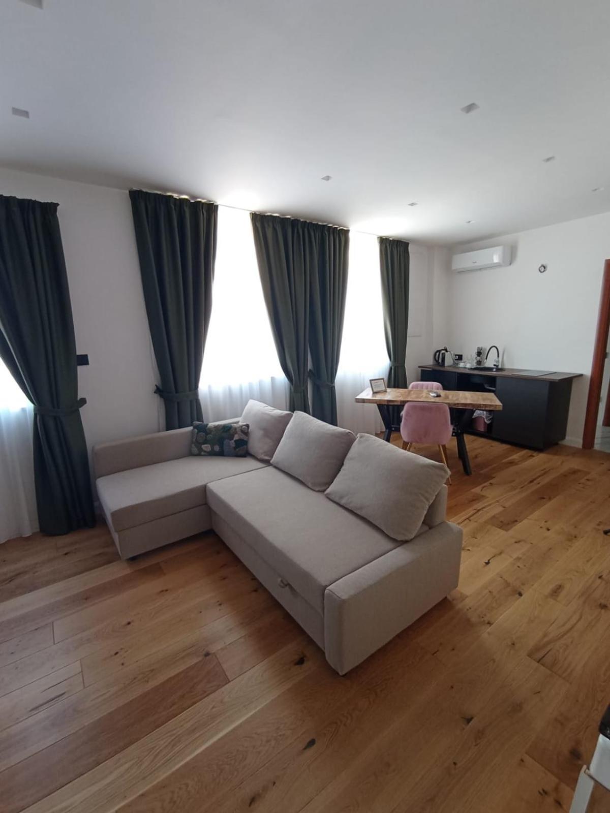 President Plaza Vip Suite Spa By Babylon Stay Νάπολη Εξωτερικό φωτογραφία
