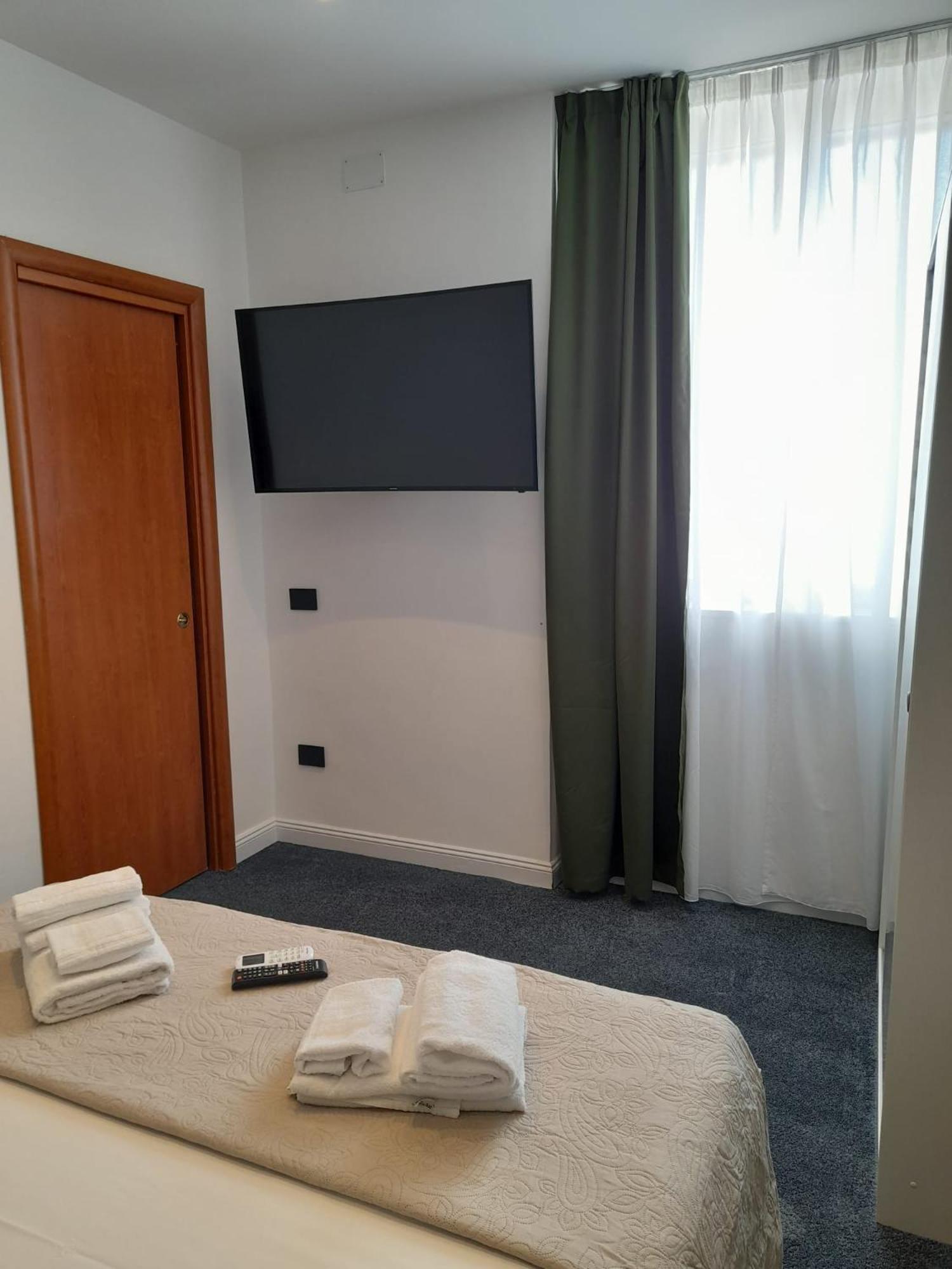 President Plaza Vip Suite Spa By Babylon Stay Νάπολη Εξωτερικό φωτογραφία